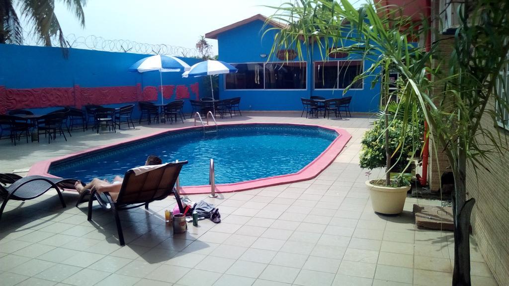 Zambezi Inn Hotel Conakry Exteriör bild